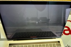 apple_macbook_pro_13_touch-bar_b_08.JPEG